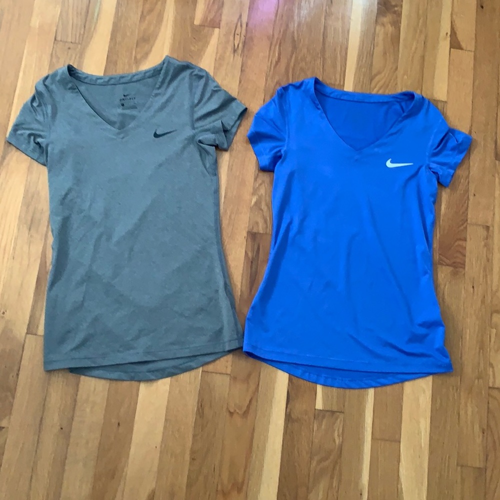 2 NIKE athletic tops